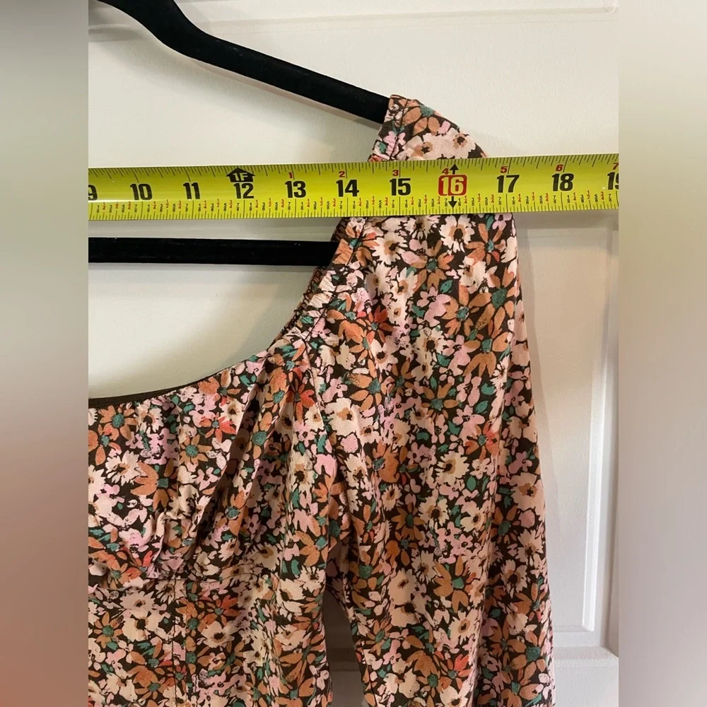 Wild Fable Long Sleeve Bohemian Floral Crop Top Womens Peach/Brown Size XS